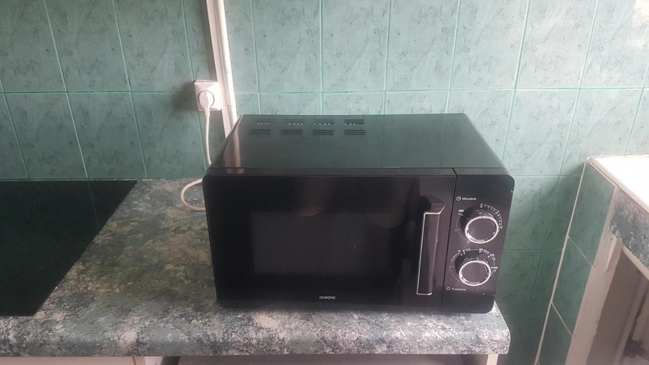 New Cheap Private Room, Kitchen , Overwieuw Sea,Tram On Spot, 12 Minutes From Nice Train Station With Tram , Beach In 17 Min Tram , Chambre Privee Pas Cher, Cuisine Equipee , Tram Sur Place, Apercu Mer, 12 Min De La Gare De Nice Avec Le Tram, 17 Min Экстерьер фото